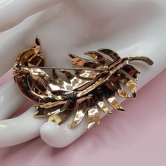 Vintage Monet Feather Brooch, Green Rhinestones, Brown Enamel, 2 3/4 Inches - Picture 3 of 7
